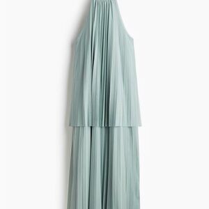 Elegant Pleated Maxi Dress in Light Blue